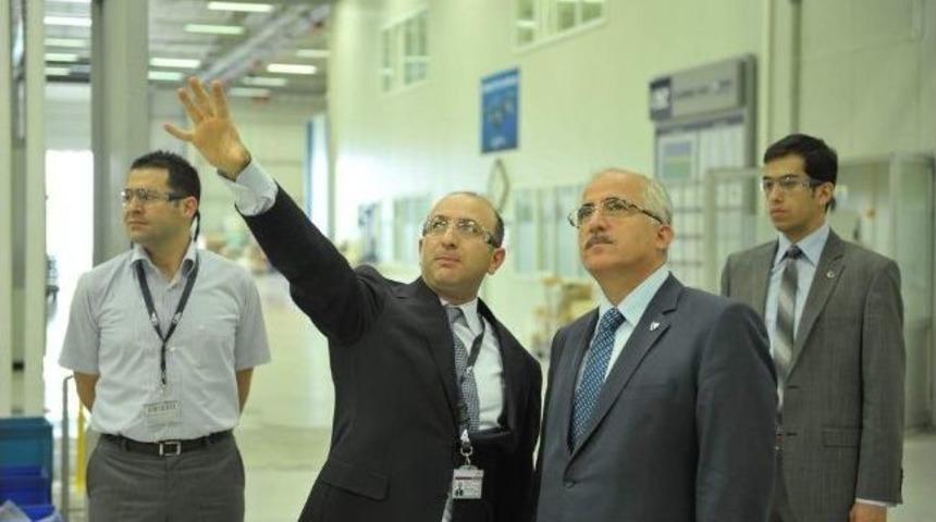 Vali Tuna, Alp Havacılık &Uuml;retim Tesislerinde İncelemelerde Bulundu