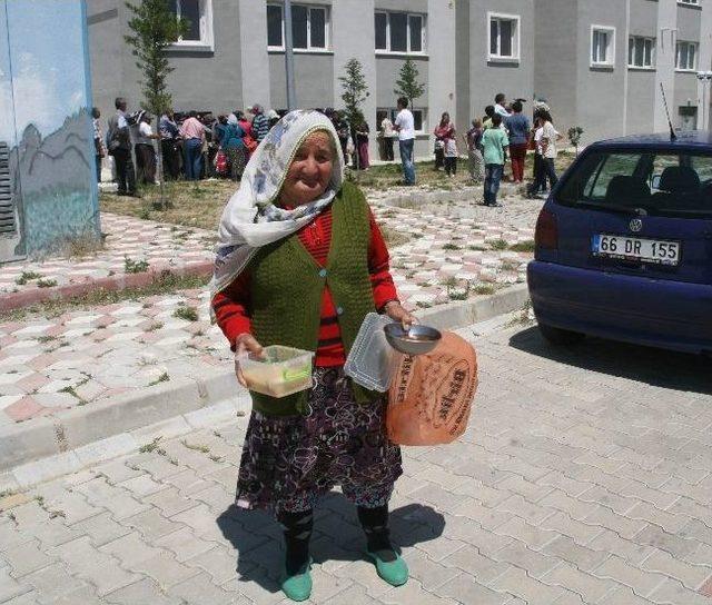 Yozgat Belediye Aşevi'nden 2 Bin Kişiye Yemek