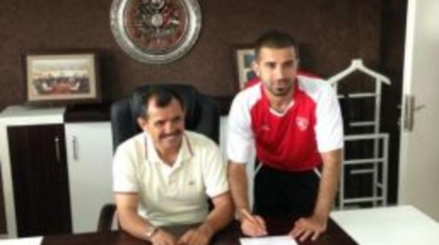 Serkan &Ouml;zdemir, Denizli Belediyespor İle Anlaştı
