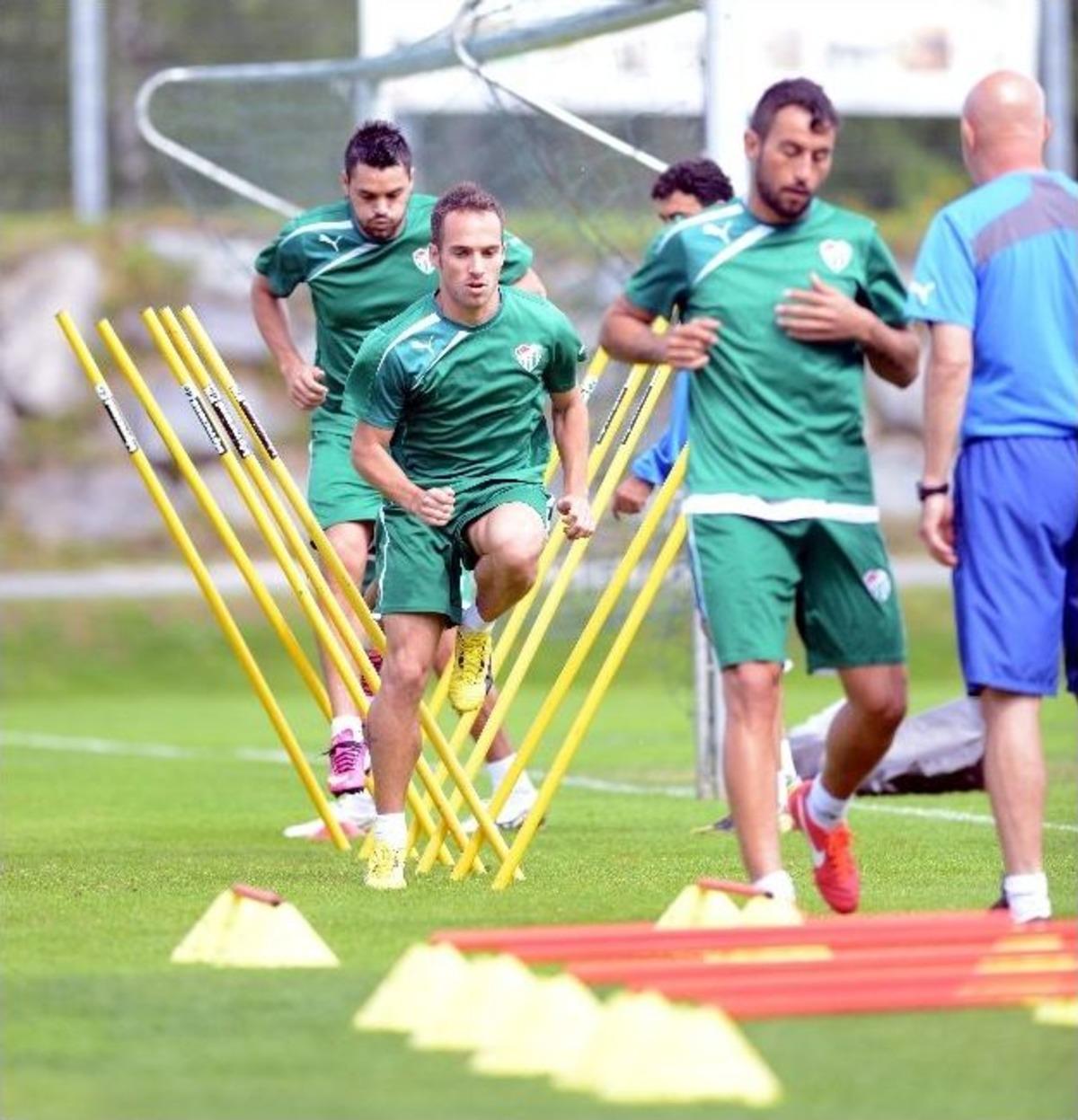 Bursaspor Hazırlıklarını S&uuml;rd&uuml;r&uuml;yor