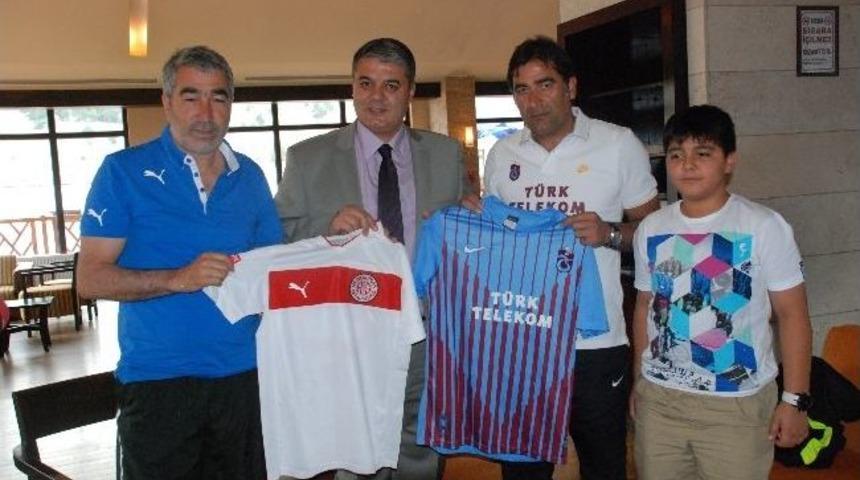 Isparta Emniyet M&uuml;d&uuml;r&uuml; Or'dan Takımlara Ziyaret