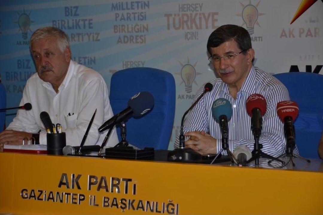Dışişleri Bakanı Davutoğlu, Gaziantep'te