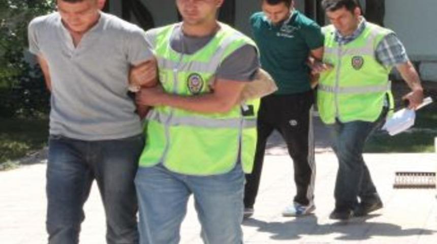 Konya'da Sahte Altın &Ccedil;alan Hırsızlar Tutuklandı