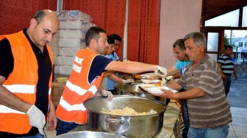 Ayvacık&rsquo;ta Ramazan Sofrası