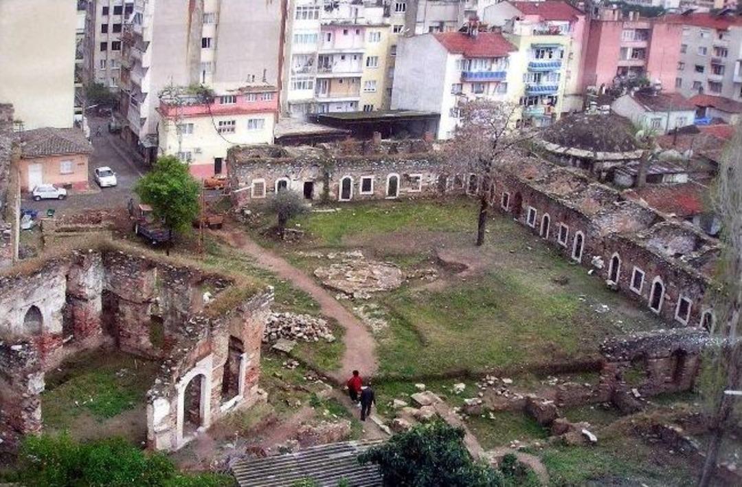 Farabi Sokak Harabelikten Kurtuluyor