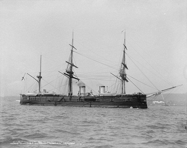 Altın ve para taşıdığına inanılan Rus savaş gemisinin batığı bulundu G4