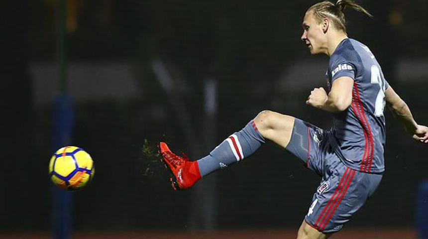 Beşiktaş'ta Şenol Güneş'ten  Domagoj Vida'nın gidişine onay çıktı