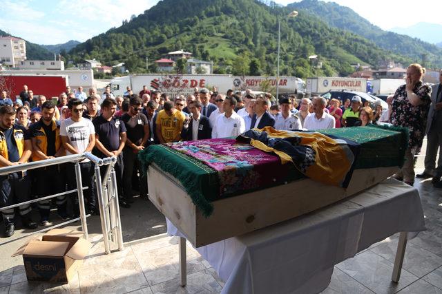 Kazada ölen 112 çalışanı Tuğba’ya hüzünlü tören