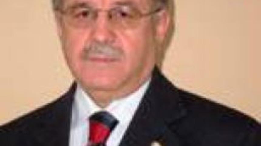 ER&Uuml; İlahiyat Fak&uuml;ltesi Eski Dekanı Trafik Kazasında Hayatını Kaybetti