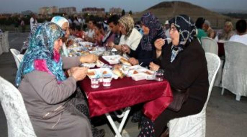 Yenimahalle Iftarları Mahallelere Taştı
