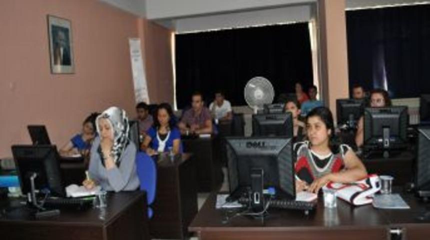 Uşak'ta Mali M&uuml;şavir Ve Muhasebecilere MERSİS Anlatıldı