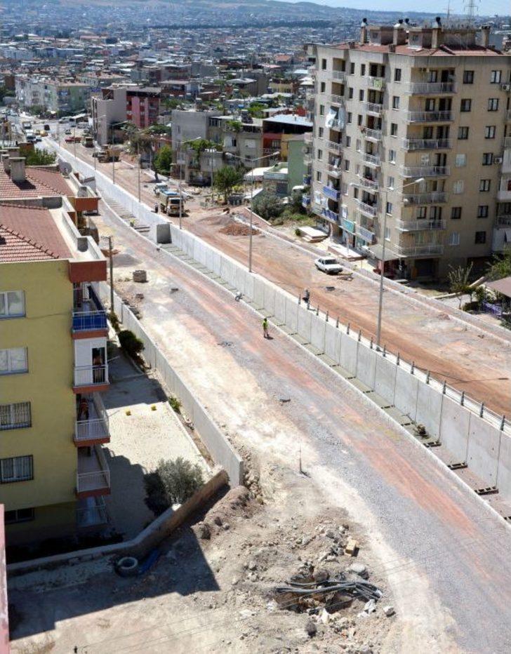 İzmir'de Hatay-Karabağlar Kestirmesi Yüzde 70 Tamamlandı