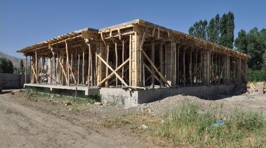 Y&uuml;ksekova&rsquo;ya Yeni Taziye Ve Halk Evleri