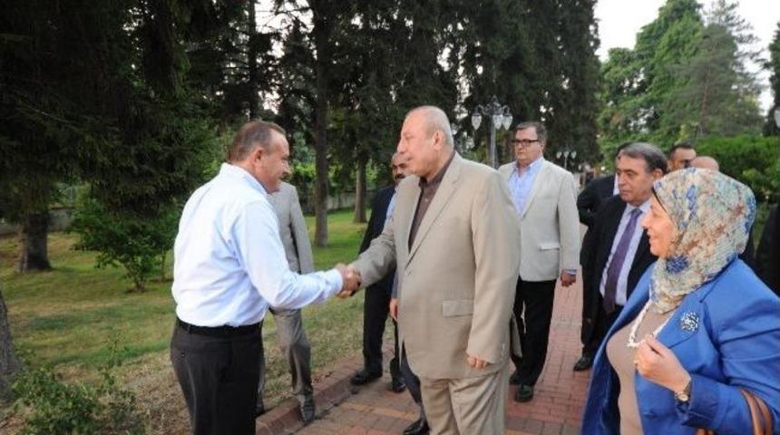 Vali Kızılcık İftarda Iraklı Bakanları Ağırladı