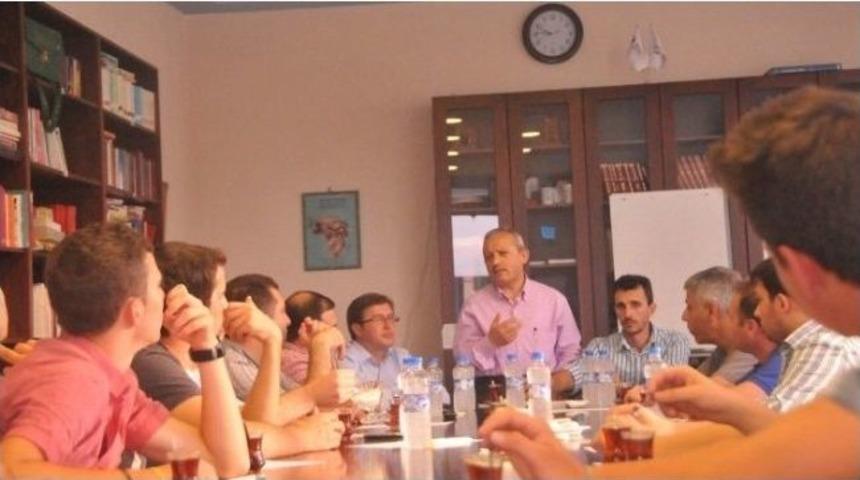 Kl&uuml; Rekt&ouml;r&rsquo;&uuml; Ayka&ccedil; Batı Trakya T&uuml;rklerine Kl&uuml;&rsquo;y&uuml; Anlattı