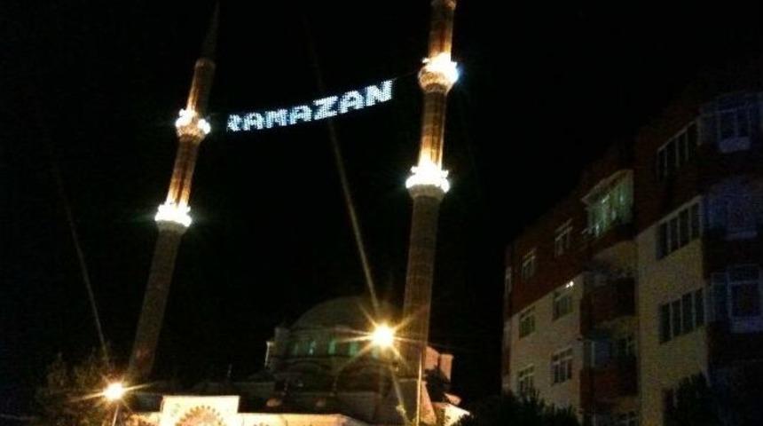 &Ccedil;erkezk&ouml;y&rsquo;de Ramazan Coşkusu