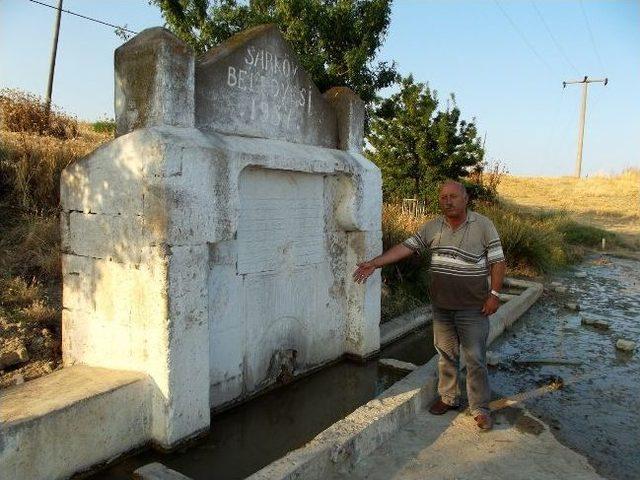 Şark&ouml;y&rsquo;deki Osmanlı &Ccedil;eşmesi İlgi Bekliyor 1