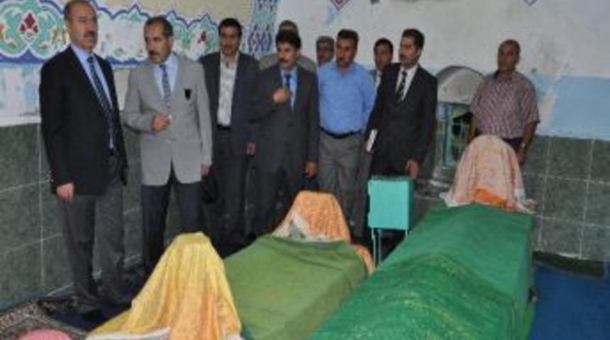 Muş Valisi B&uuml;y&uuml;kersoy&rsquo;dan Abdulvahap Gazi T&uuml;rbesi&rsquo;ne Ziyaret