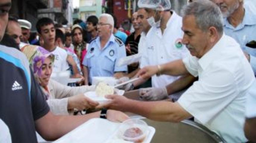 İftar &Ccedil;adırı Vatandaşın Ayağına Gidiyor