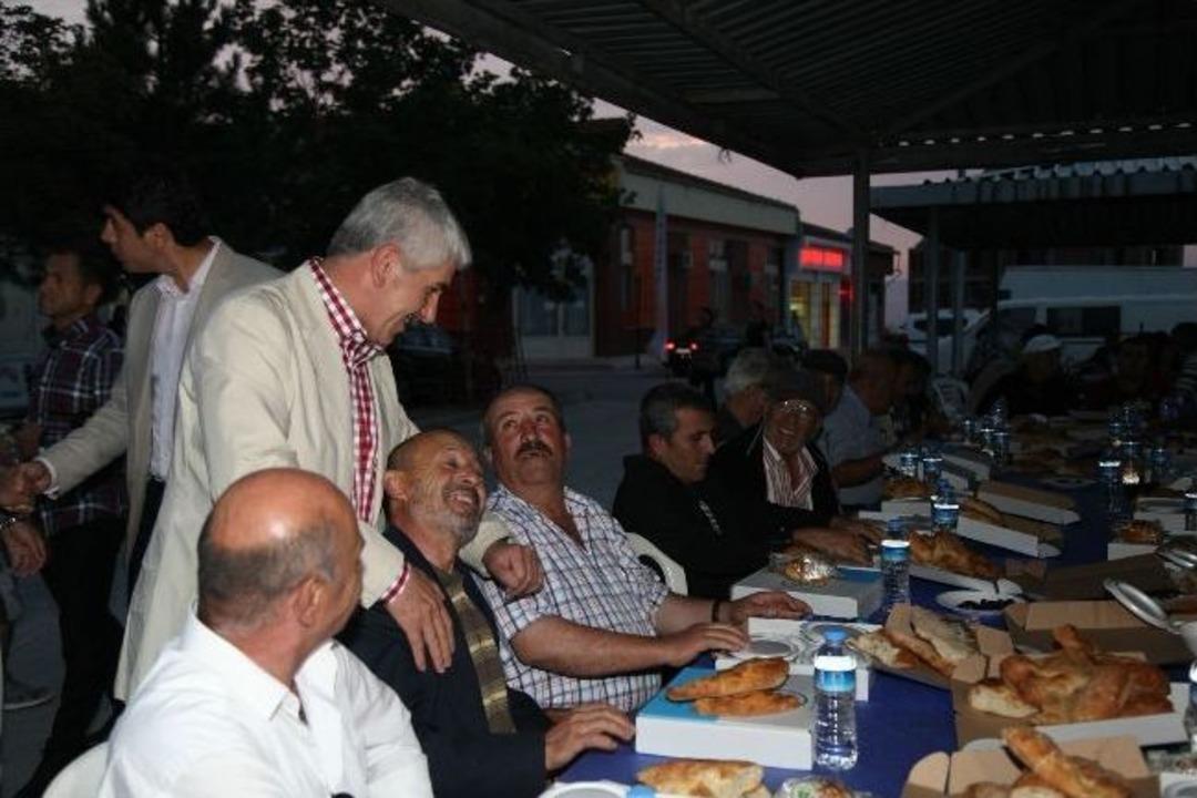 Odunpazarı Belediyesi&rsquo;nden &Ccedil;ankaya Mahallesi&rsquo;nde İftar Programı