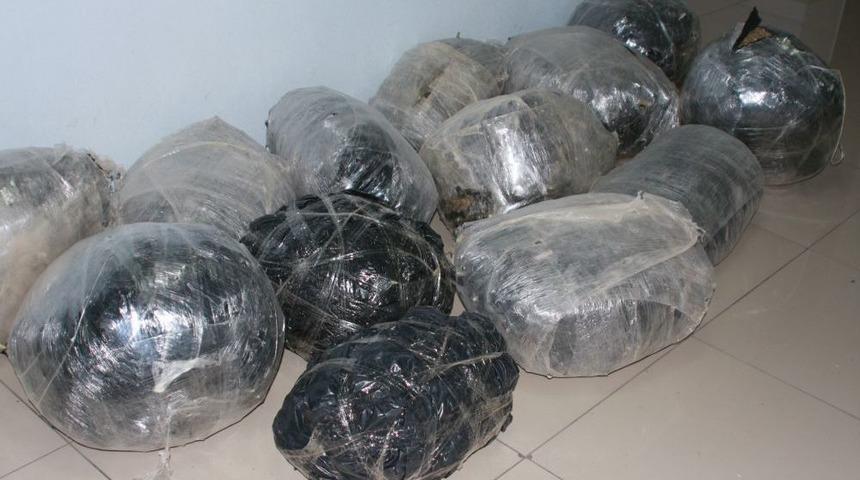 Gaziantep&rsquo;te 77 Kilogram Esrar Ele Ge&ccedil;irildi