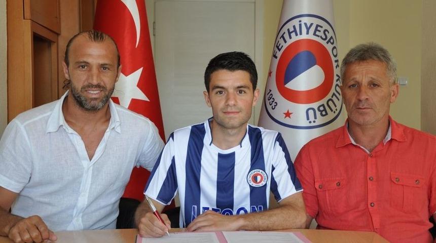 Fethiyespor 3 Oyuncuyu Renklerine Bağladı