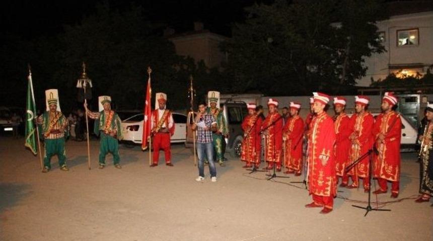 Başkan Çakır Her Akşam Bir Mahallede