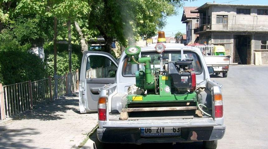 'Evsel Atıklar Kokuya, Su Birikintileri B&ouml;cek Artışına Neden Oluyor'