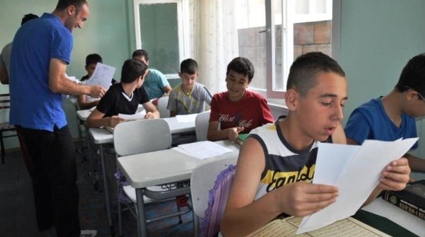 Haydi &Ccedil;ocuklar Camiden Spora