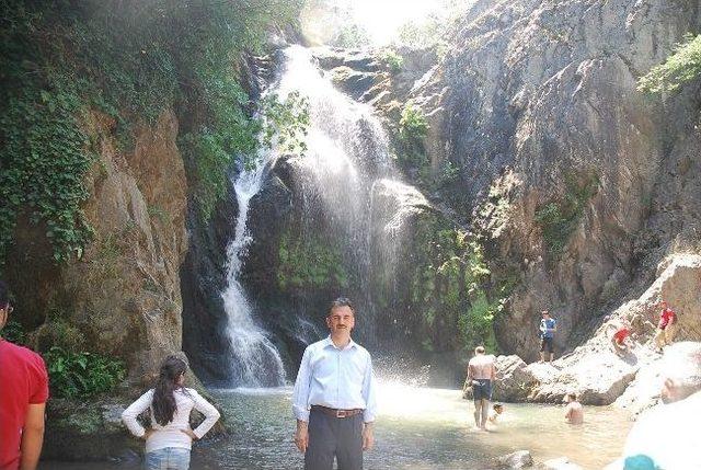 Doğa Harikası Su D&uuml;şen Şelalesi Turizme Kazandırılacak 1