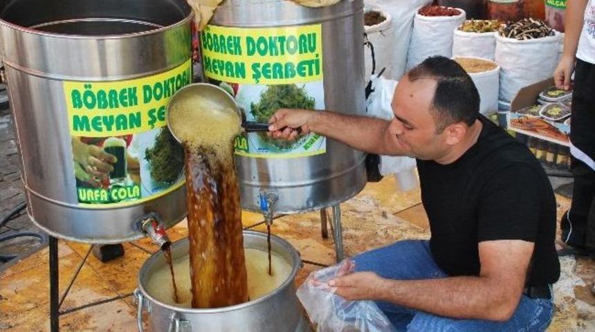 Şanlıurfalılar Meyan Şerbetinden Vazge&ccedil;miyor