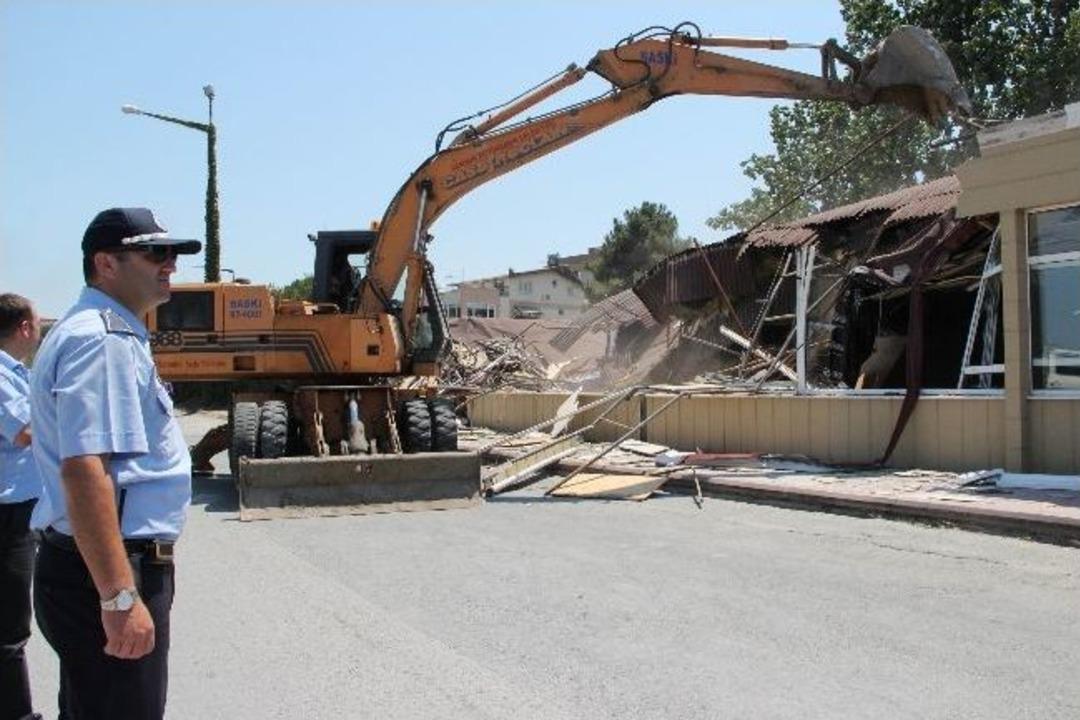 Samsun&rsquo;da İş Yeri Yıkımında Gerginlik Yaşandı