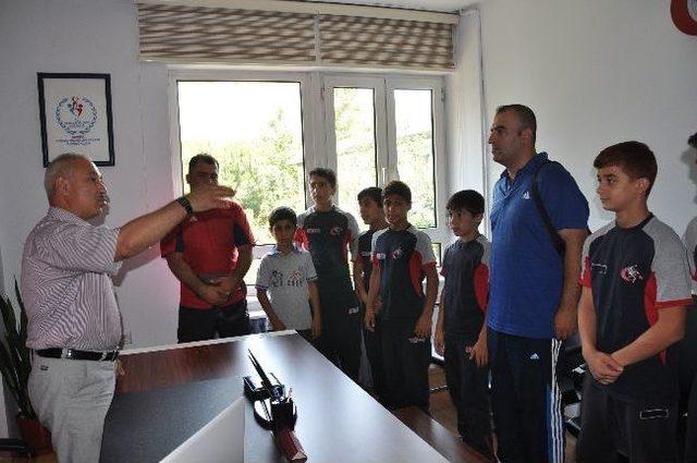 Şampiyon G&uuml;reş&ccedil;iler Manisa nın Gururu... 1