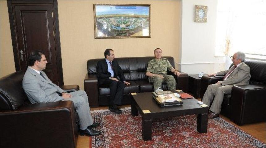 4.zırhlı Tugay Komutanı’ndan Rektör Yaylalı’ya Veda Ziyareti