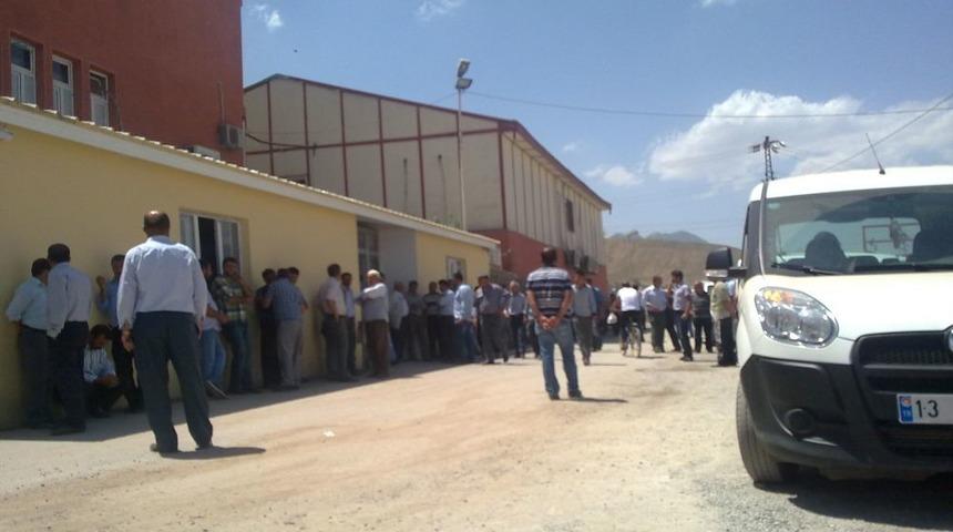 Tatvan&rsquo;da Trafik Kazası: 1 &Ouml;l&uuml;, 1 Ağır Yaralı