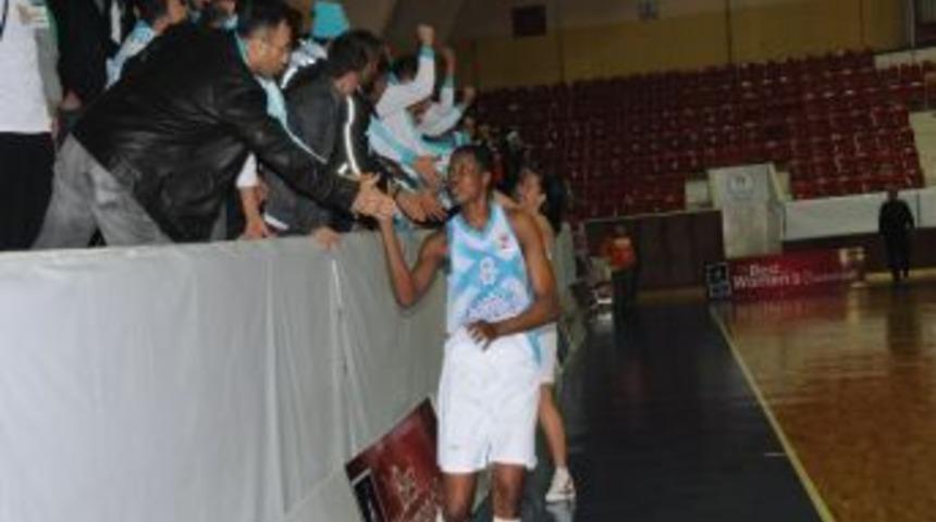 Delisha Lachell Milton Yeniden Tarsus’ta