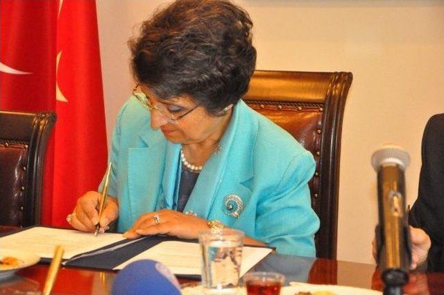 Ege &Uuml;niversitesi nde Protokol... 1