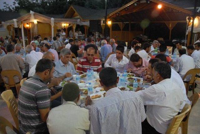 Belediye Personeli İftar Yemeğinde Buluştu 1