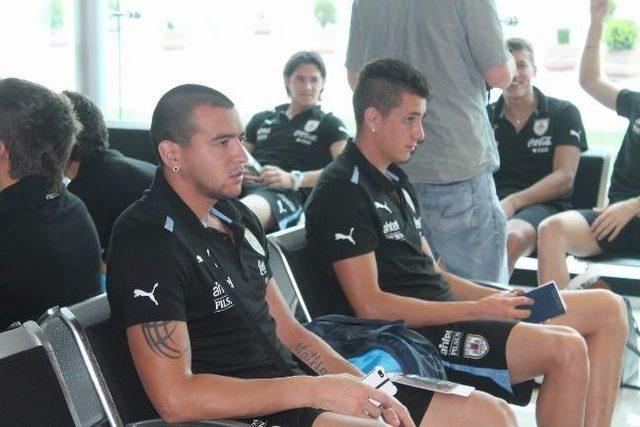 Urugay U20 Takımı İstanbul a Gitti 1