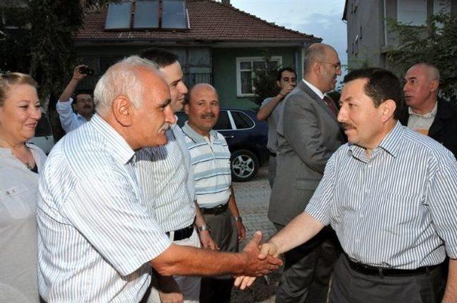 Afyonkarahisar Valisi İftarı Vatandaşlarla Yaptı 1