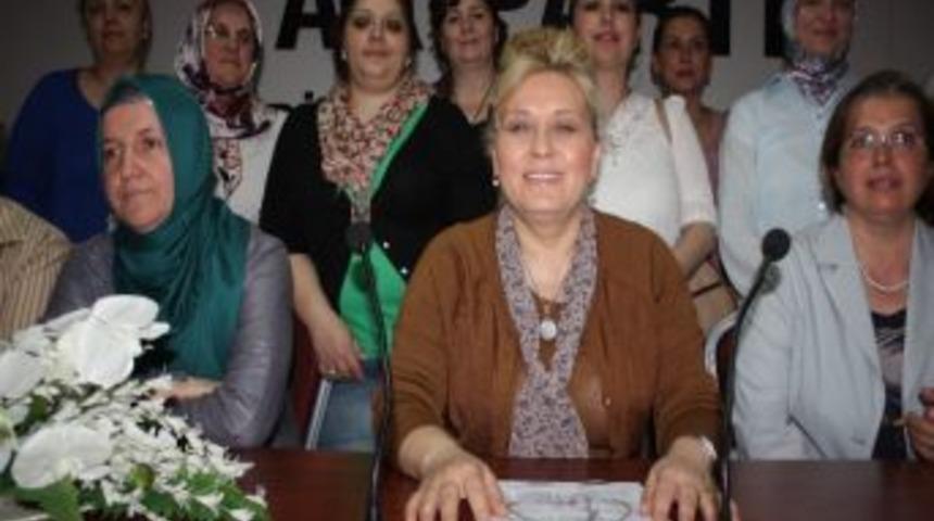 Ak Parti Kadın Kollarında G&ouml;rev Değişikliği