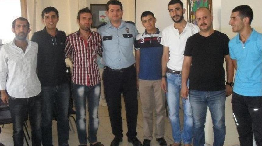 Diyarbakır&rsquo;da Otob&uuml;s Ve Minib&uuml;s S&uuml;r&uuml;c&uuml;lerine Eğitim