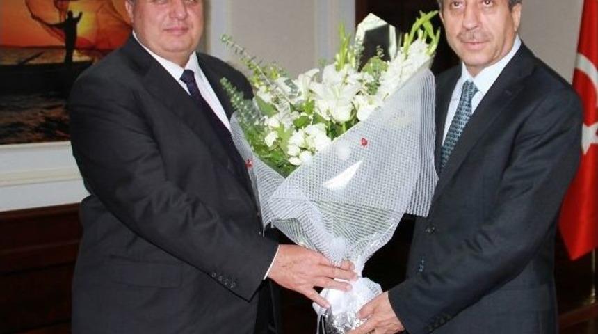 Bakan Eker, Aso Başkanı &Ouml;zdebir Ve Beraberindeki Heyeti Kabul Etti