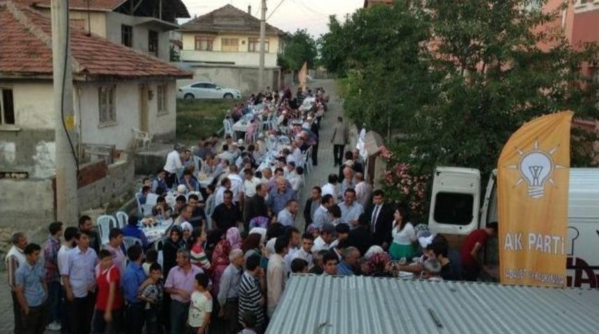 Ak Parti İl Ve İl&ccedil;e Başkanlığı, Her Mahallede İftar Programı Yapacak