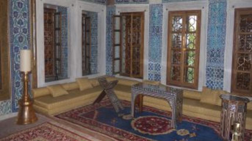 H&uuml;nkar Kasrı, Mehter Marşları Ile A&ccedil;ıldı