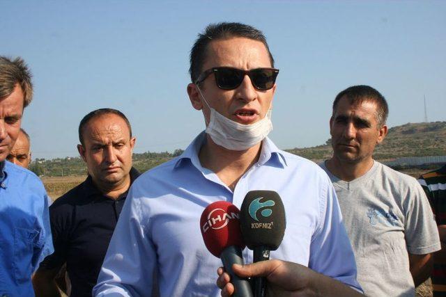 K&ouml;m&uuml;r&uuml;n Tozunu R&uuml;zgar Savurunca Belde Halkı Isyan Etti! 3