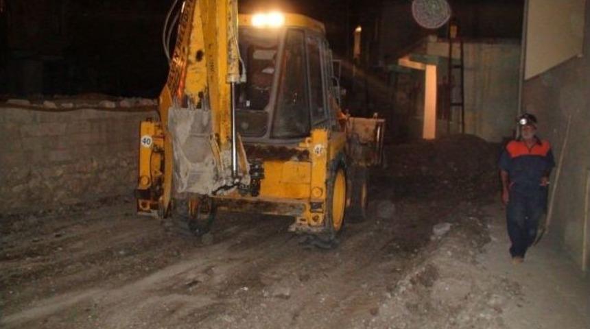 Silvan'da Parke Taşları Gece D&ouml;şeniyor