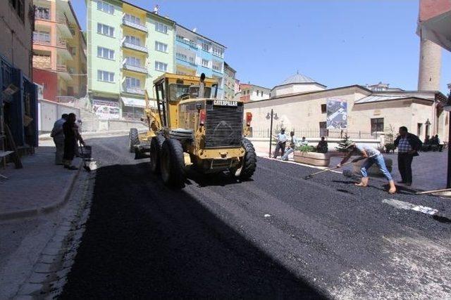 Asfalt Çalışmaları Ramazan Ayında Da Devam Ediyor