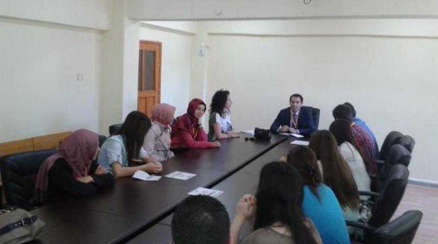 "k&uuml;reversiteli Gen&ccedil;lik" Programı D&uuml;zenlendi