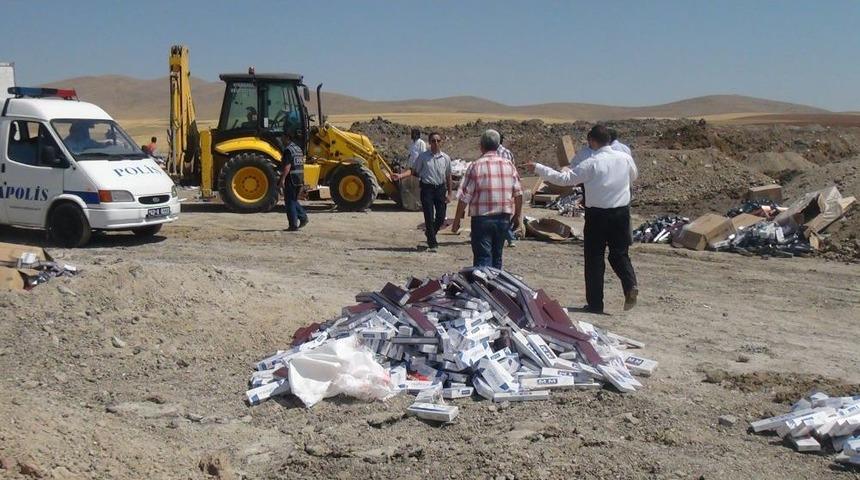 Kırşehir&rsquo;de 750 Bin Paket G&uuml;mr&uuml;k Ka&ccedil;ağı Sigara Yakılarak Imha Edildi